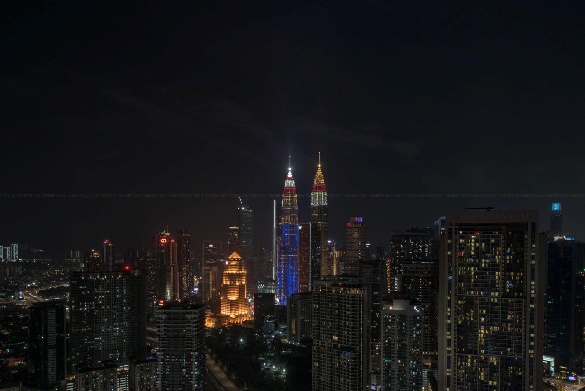 The Luxe Suites Infinitum Klcc クアラルンプール エクステリア 写真
