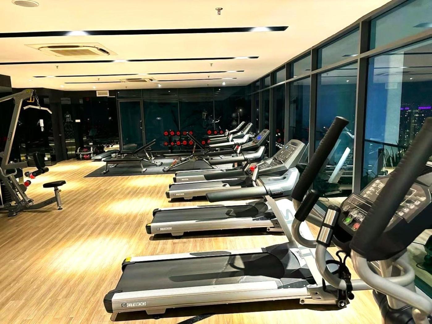 The Luxe Suites Infinitum Klcc クアラルンプール エクステリア 写真